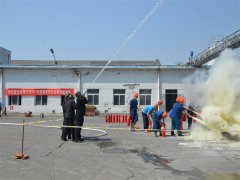 公司舉辦應(yīng)急預(yù)案演練，緊繃安全這根弦